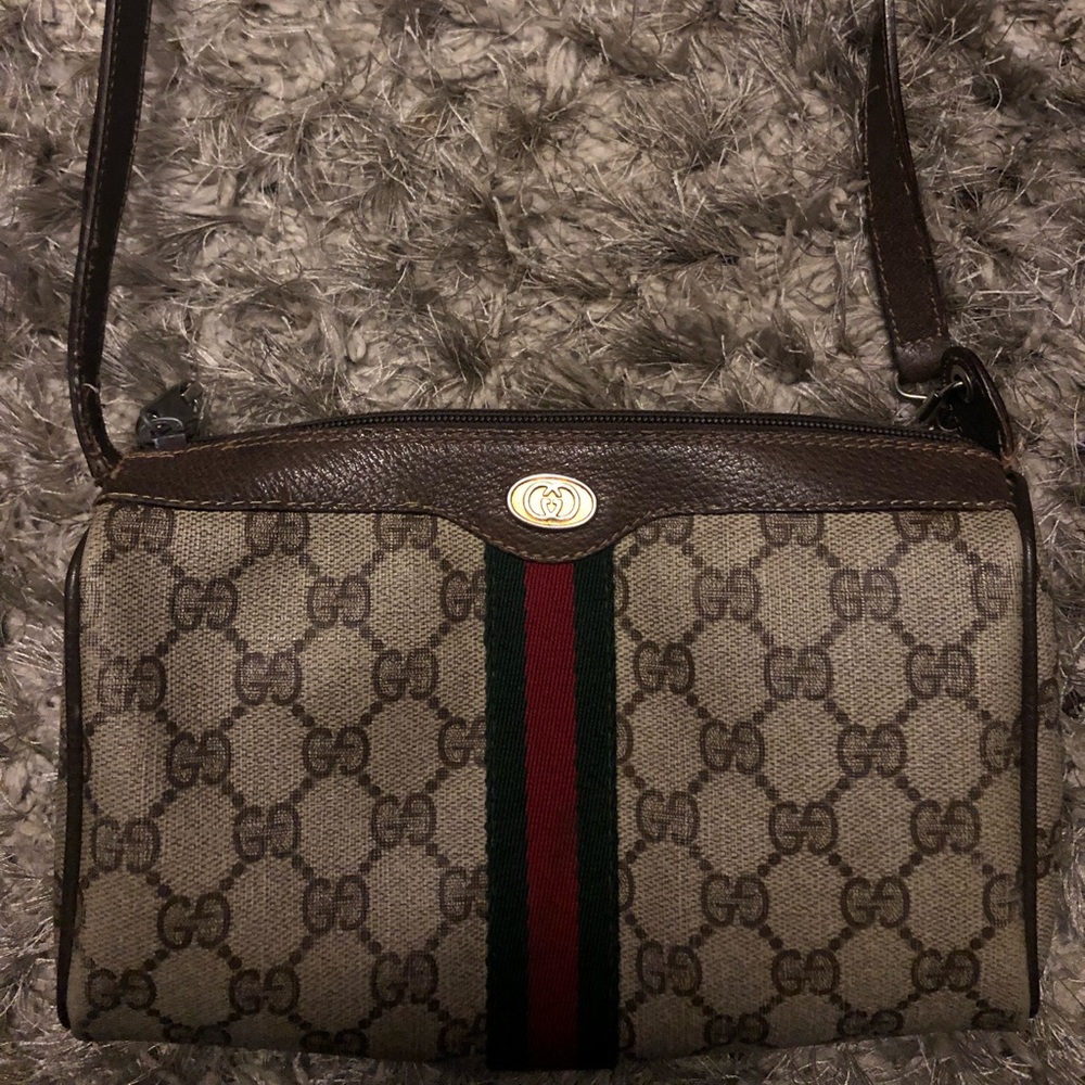 Vintage Gucci GG supreme crossbody bag